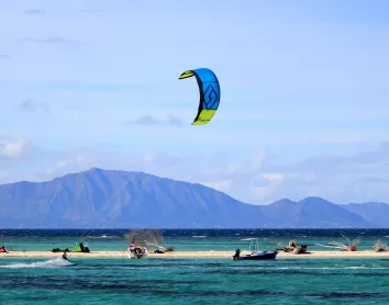 Kite surf en Nouvelle-Calédonie Kitesurf Paysage Plage Voile